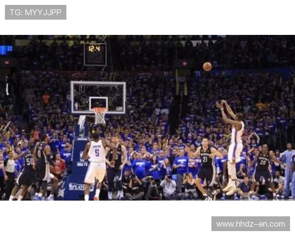 篮球赛快讯聚焦终场绝杀与逆转风云激荡全场热血对决点燃观众激情时刻 - 副本 - 副本 (3) - 副本